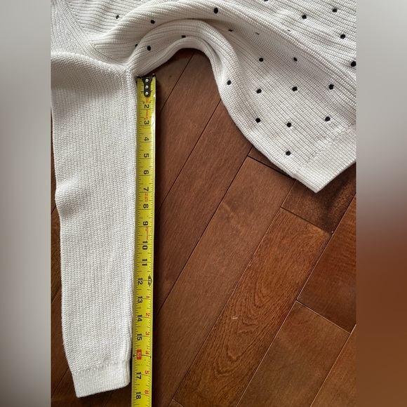 ELLE Knit White Sweater Size Medium PolkaDot - Picture 4 of 13